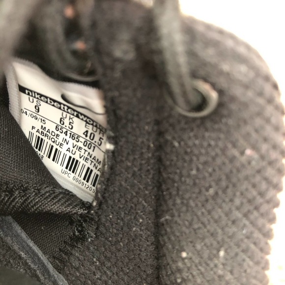 NIKE x Liberty WOMENS ROSHE ONE LIBERTY - Picture 4 of 12